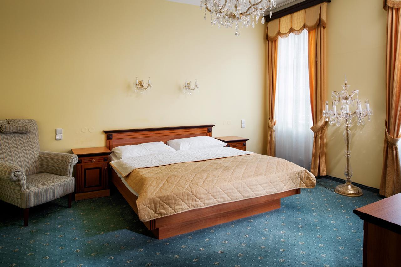 Lazensky Hotel Moskevsky Dvur Karlsbad Buitenkant foto