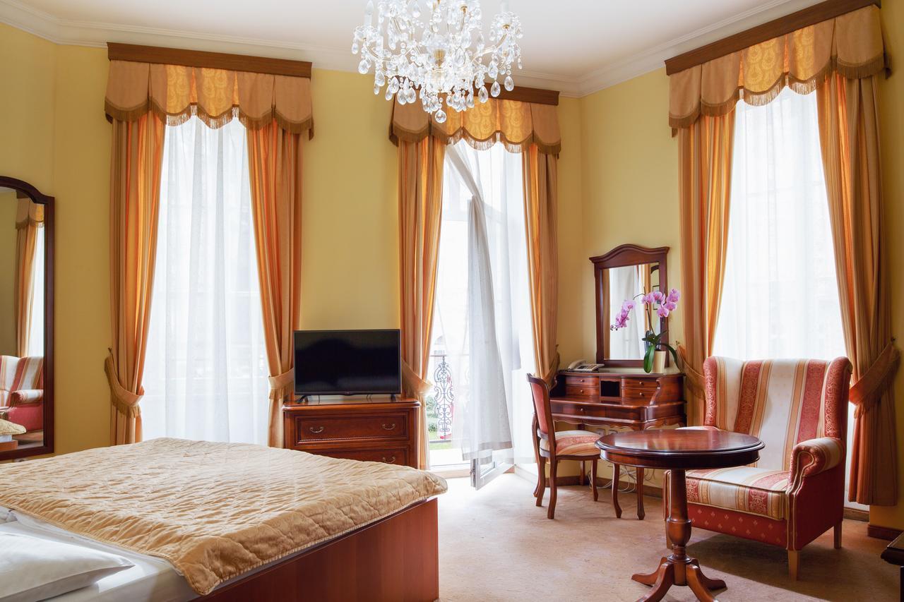 Lazensky Hotel Moskevsky Dvur Karlsbad Buitenkant foto