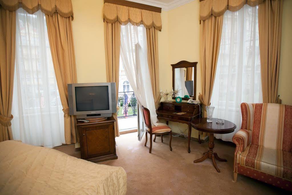 Lazensky Hotel Moskevsky Dvur Karlsbad Buitenkant foto